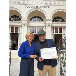 Artista campo-larguense Toto Lopes é homenageado na Câmara de Curitiba